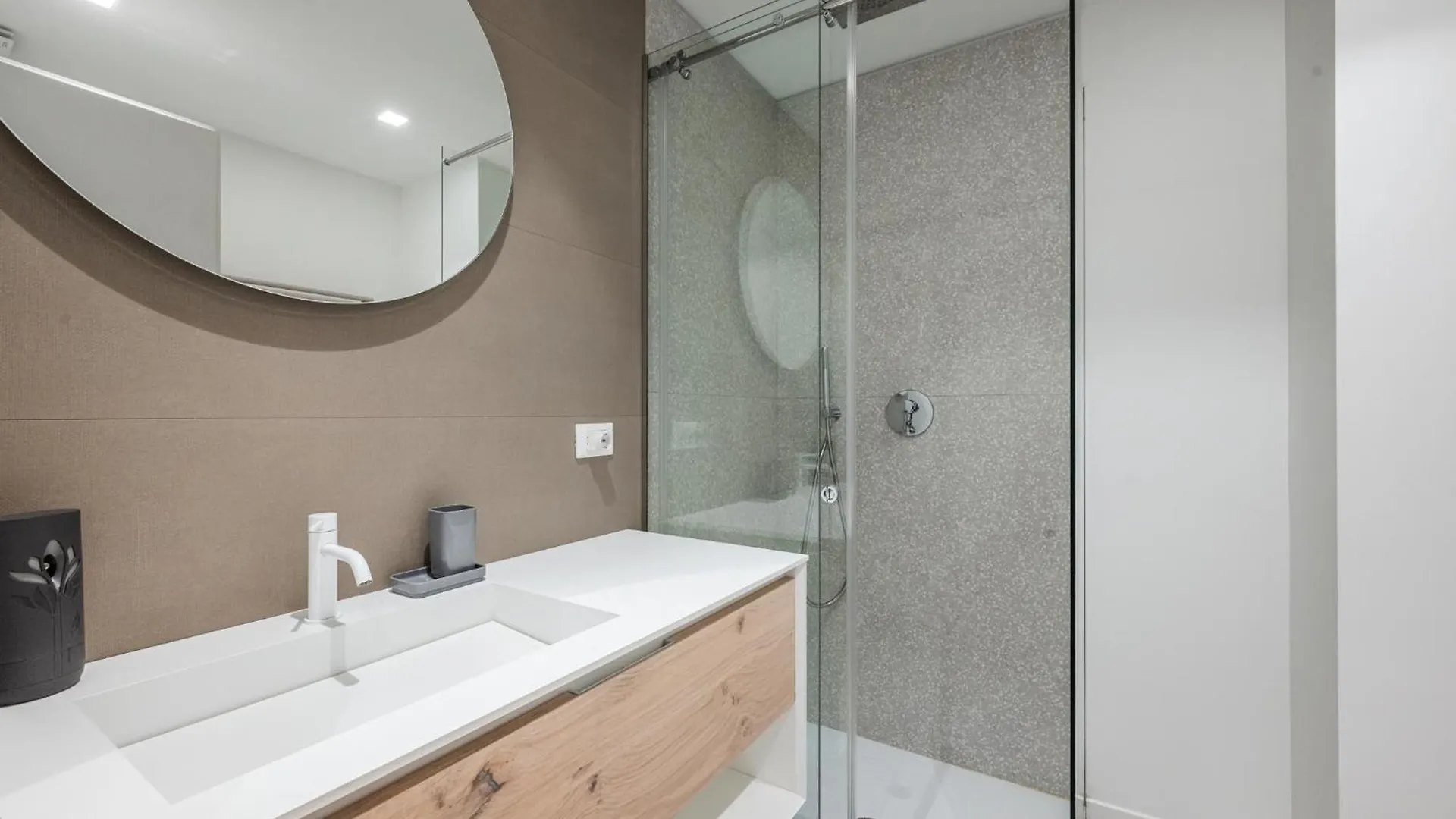 2 Min Metro - Modern Design Apartment In Porta Venezia Milan