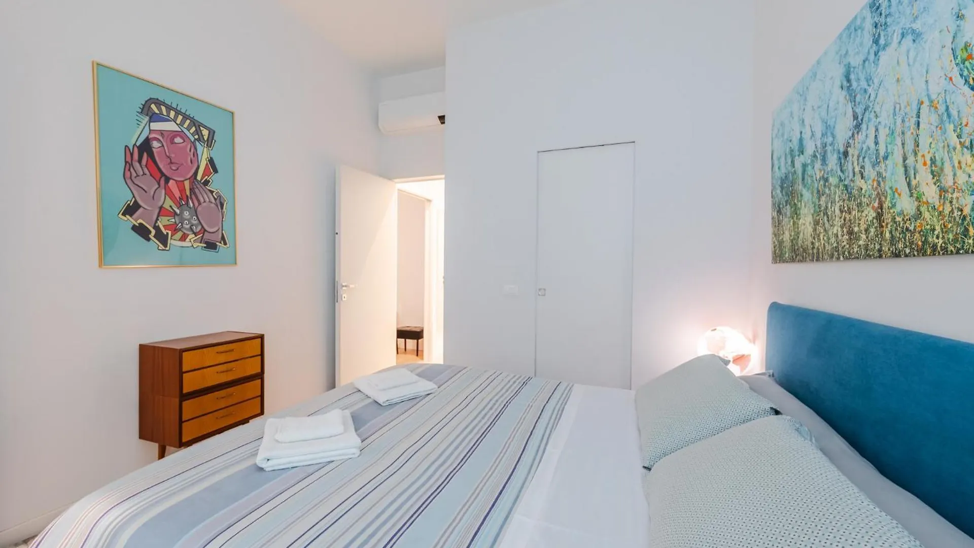2 Min Metro - Modern Design Apartment In Porta Venezia Milan 0*,  Italy